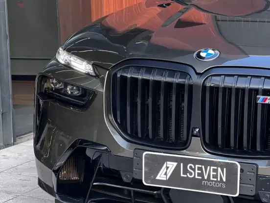 BMW-X7-4.4 V8 GASOLINA M60i STEPTRONIC BMW-X7-2024