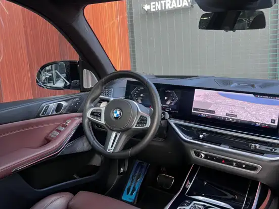 BMW-X7-4.4 V8 GASOLINA M60i STEPTRONIC BMW-X7-2024