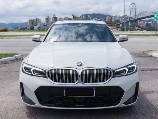 BMW-320i-2.0 16V TURBO FLEX M SPORT AUTOMÁTICO BMW-320i-2024