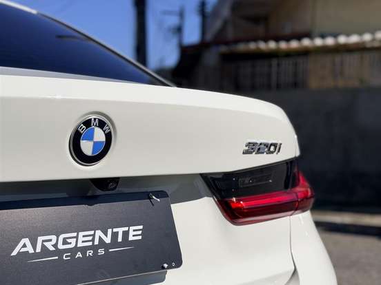 BMW-320i-2.0 16V TURBO FLEX SPORT GP AUTOMÁTICO BMW-320i-2022