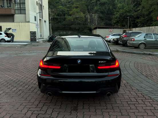 BMW-330i-2.0 16V TURBO GASOLINA M SPORT AUTOMÁTICO BMW-330i-2019
