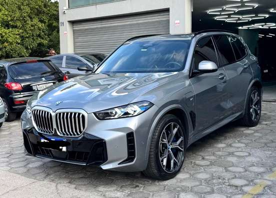 BMW-X5-2024
