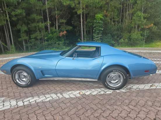 CHEVROLET-CORVETTE-1977