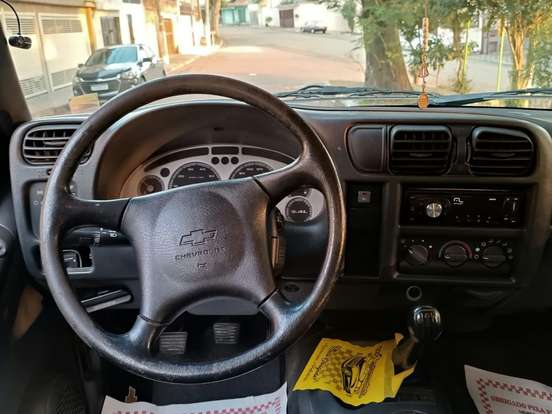 CHEVROLET-S10-2.4 MPFI ADVANTAGE 4X2 CD 8V GASOLINA 4P MANUAL CHEVROLET-S10-2006