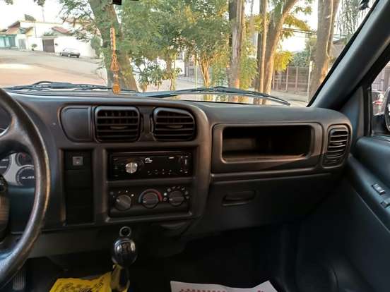CHEVROLET-S10-2.4 MPFI ADVANTAGE 4X2 CD 8V GASOLINA 4P MANUAL CHEVROLET-S10-2006