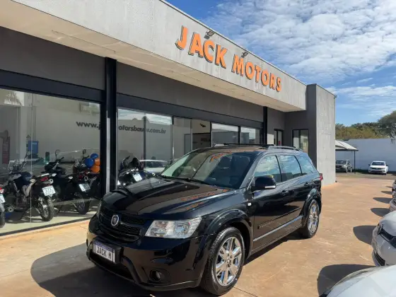 FIAT FREEMONT 2.4 PRECISION 16V GASOLINA 4P AUTOMÁTICO