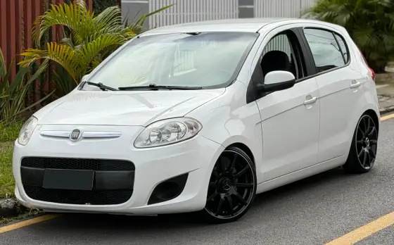 FIAT PALIO 1.0 MPI ATTRACTIVE 8V FLEX 4P MANUAL FIAT PALIO 1.0 MPI ATTRACTIVE 8V FLEX 4P MANUAL