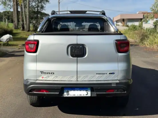 FIAT-TORO-1.8 16V EVO FLEX FREEDOM OPEN EDITION AT6 FIAT-TORO-2016