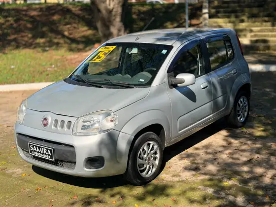 FIAT UNO 1.0 EVO VIVACE 8V FLEX 4P MANUAL FIAT UNO 1.0 EVO VIVACE 8V FLEX 4P MANUAL