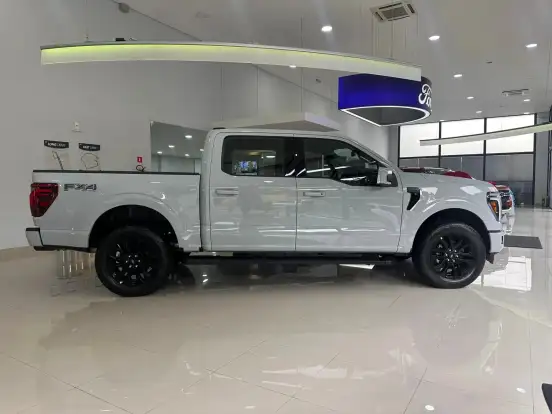 FORD-F-150-2025
