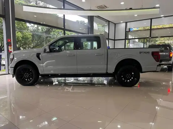 FORD-F-150-2025