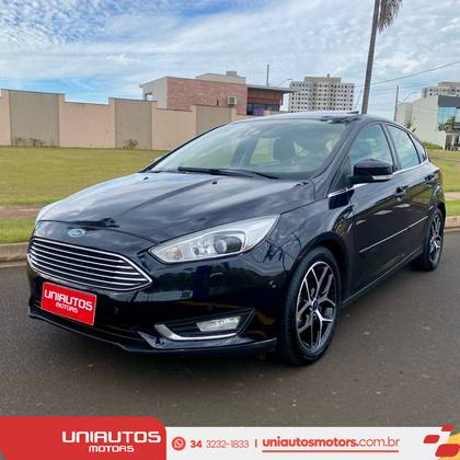 FORD FOCUS 2.0 TITANIUM FASTBACK 16V FLEX 4P POWERSHIFT
