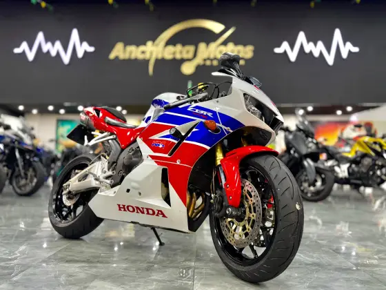 HONDA CBR 600RR HONDA CBR 600RR