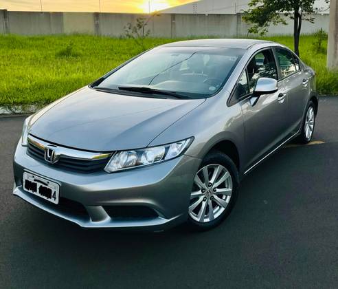 HONDA CIVIC 1.8 LXS 16V FLEX 4P AUTOMÁTICO