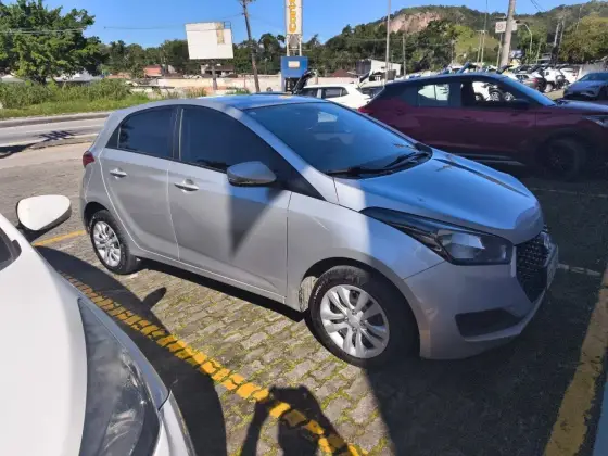 HYUNDAI HB20 1.0 COMFORT 12V FLEX 4P MANUAL HYUNDAI HB20 1.0 COMFORT 12V FLEX 4P MANUAL