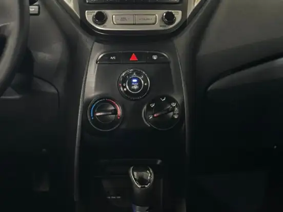 HYUNDAI-HB20-1.6 COMFORT PLUS 16V FLEX 4P AUTOMÁTICO HYUNDAI-HB20-2017
