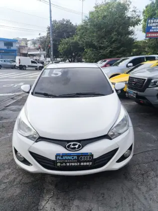 HYUNDAI HB20 1.6 PREMIUM 16V FLEX 4P AUTOMÁTICO HYUNDAI HB20 1.6 PREMIUM 16V FLEX 4P AUTOMÁTICO