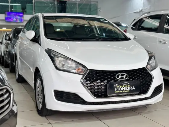 HYUNDAI HB20S 1.6 COMFORT PLUS 16V FLEX 4P AUTOMÁTICO