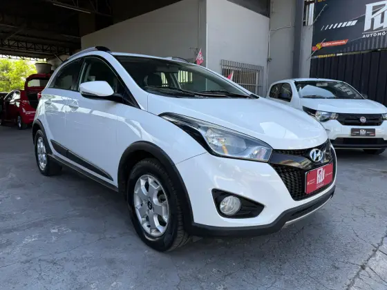 HYUNDAI HB20X 1.6 16V STYLE FLEX 4P MANUAL HYUNDAI HB20X 1.6 16V STYLE FLEX 4P MANUAL