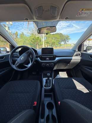 HYUNDAI-HB20-2023