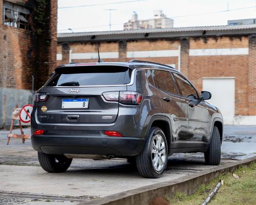 JEEP COMPASS 1.3 T270 TURBO FLEX LONGITUDE AT6