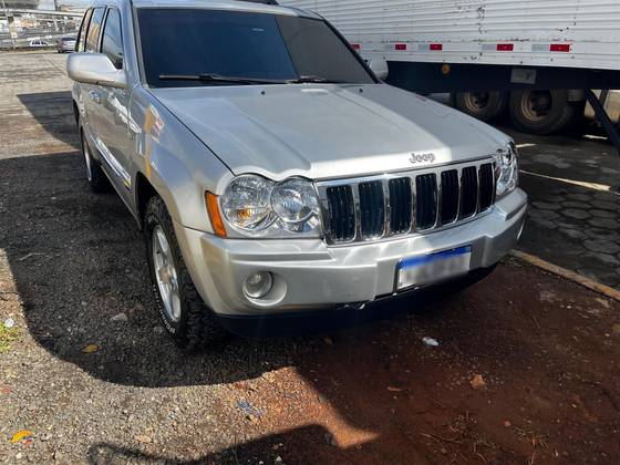 JEEP GRAND CHEROKEE 4.7 LIMITED 4X4 V8 16V GASOLINA 4P AUTOMÁTICO