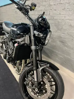 KAWASAKI-Z900RS-2026