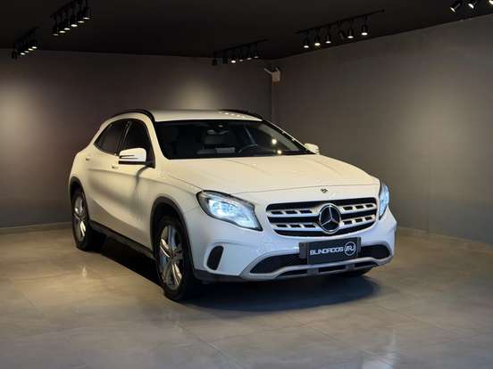 MERCEDES-BENZ-GLA 200-1.6 CGI FLEX STYLE 7G-DCT MERCEDES-BENZ-GLA 200-2019