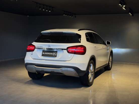 MERCEDES-BENZ-GLA 200-1.6 CGI FLEX STYLE 7G-DCT MERCEDES-BENZ-GLA 200-2019