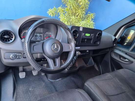 MERCEDES-BENZ-SPRINTER-2019
