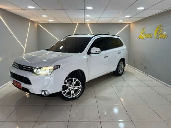 MITSUBISHI-OUTLANDER-3.0 GT 4X4 V6 24V GASOLINA 4P AUTOMÁTICO MITSUBISHI-OUTLANDER-2013