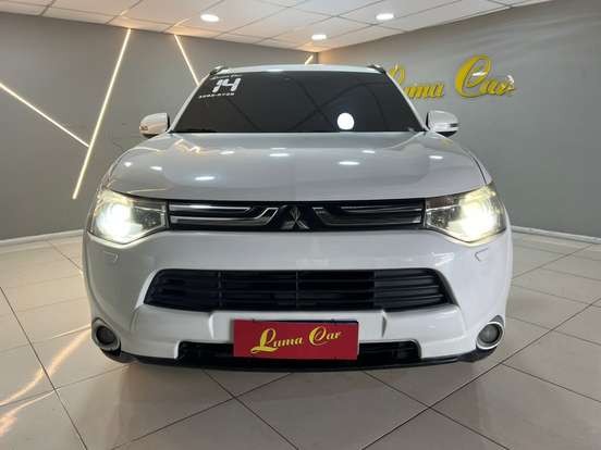 MITSUBISHI-OUTLANDER-3.0 GT 4X4 V6 24V GASOLINA 4P AUTOMÁTICO MITSUBISHI-OUTLANDER-2013