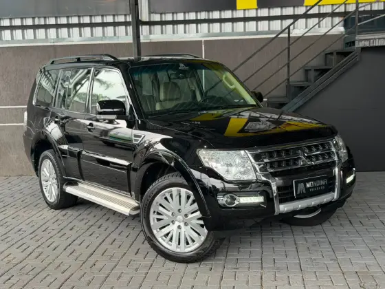 MITSUBISHI PAJERO FULL 3.2 HPE 4X4 16V TURBO INTERCOOLER DIESEL 4P AUTOMÁTICO