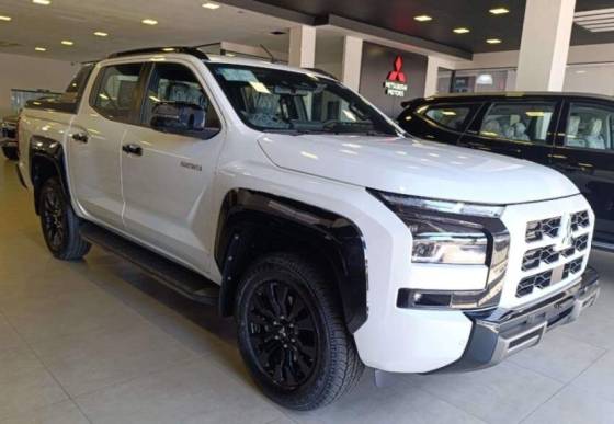 MITSUBISHI TRITON 2.4 BITURBO DIESEL CD KATANA 4X4 AUTOMÁTICO