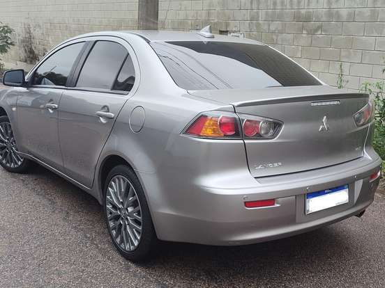 MITSUBISHI-LANCER-2.0 HL-T 16V GASOLINA 4P AUTOMÁTICO MITSUBISHI-LANCER-2018