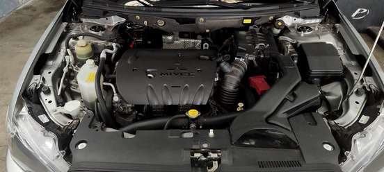 MITSUBISHI-LANCER-2.0 HL-T 16V GASOLINA 4P AUTOMÁTICO MITSUBISHI-LANCER-2018