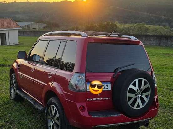 MITSUBISHI-PAJERO TR4-2.0 4X4 16V 140CV FLEX 4P AUTOMÁTICO MITSUBISHI-PAJERO TR4-2009