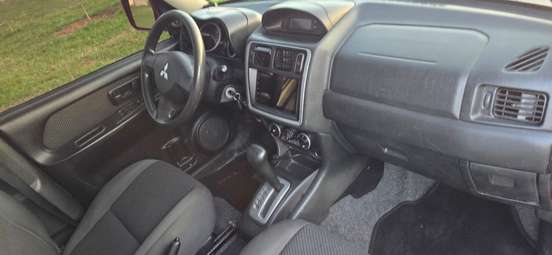MITSUBISHI-PAJERO TR4-2009