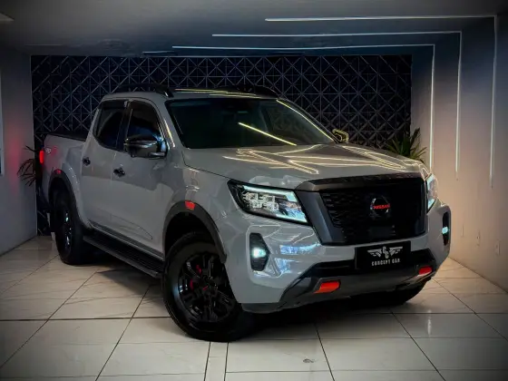 NISSAN FRONTIER 2.3 16V TURBO DIESEL PRO4X CD 4X4 AUTOMÁTICO