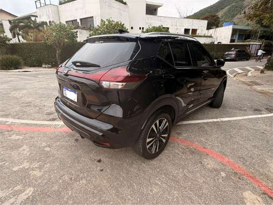 NISSAN-KICKS PLAY-2025