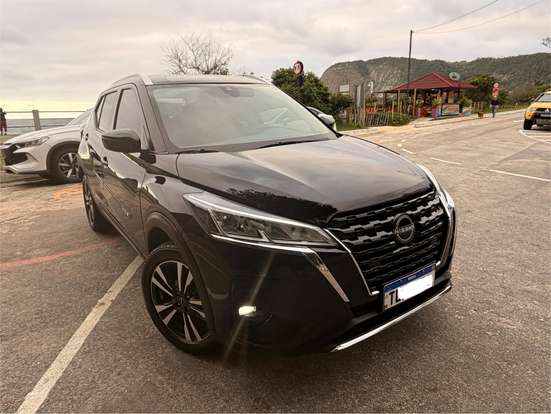 NISSAN-KICKS PLAY-2025