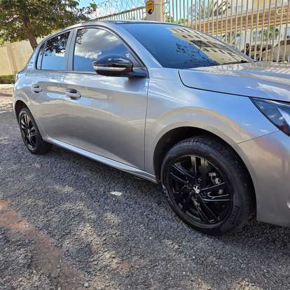 PEUGEOT-208-2023
