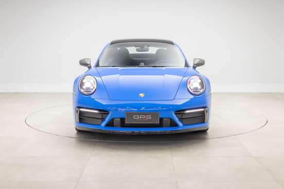 PORSCHE-911-2023