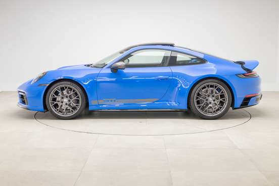 PORSCHE-911-2023