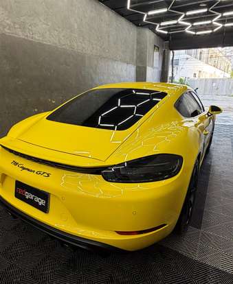 PORSCHE-718-2023