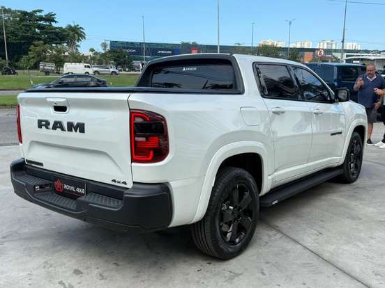 RAM-RAMPAGE-2.2 TURBO DIESEL LARAMIE 4X4 AUTOMÁTICO RAM-RAMPAGE-2025