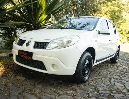 RENAULT SANDERO 1.0 EXPRESSION 16V FLEX 4P MANUAL RENAULT SANDERO 1.0 EXPRESSION 16V FLEX 4P MANUAL