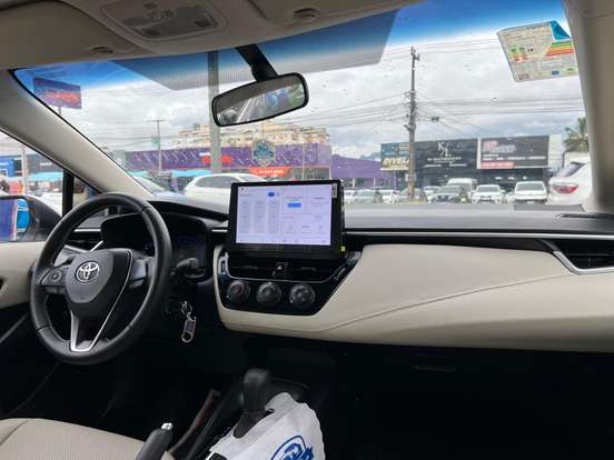 TOYOTA-COROLLA-2025