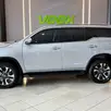 TOYOTA HILUX SW4 2.8 D-4D TURBO DIESEL SRX PLATINUM 7L 4X4 AUTOMÁTICO TOYOTA HILUX SW4 2.8 D-4D TURBO DIESEL SRX PLATINUM 7L 4X4 AUTOMÁTICO