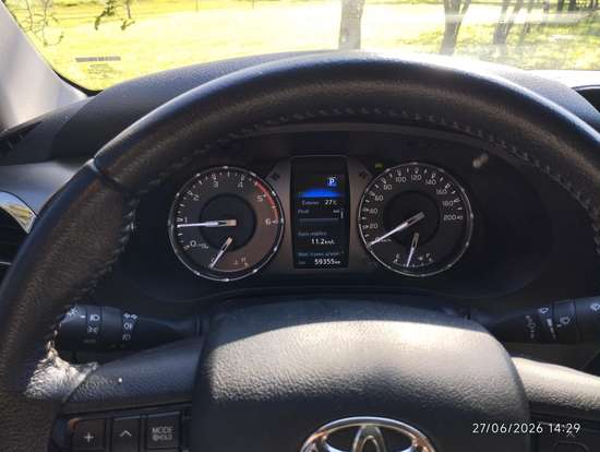 TOYOTA-HILUX-2022
